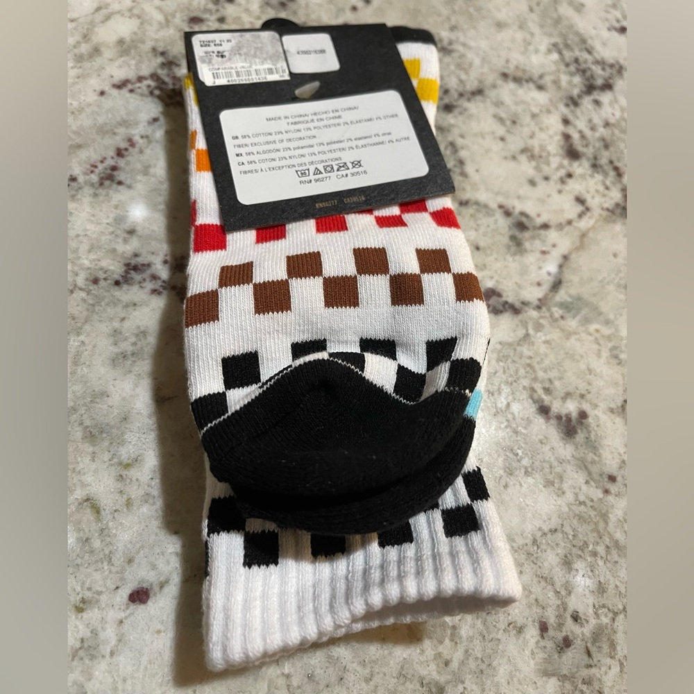 Vans new socks fits men size 5-9 - Picture 3 of 3
